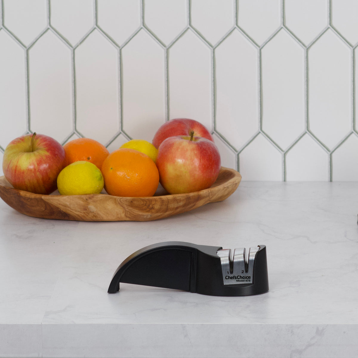 Chef's Choice 478 Diamond Hone Knife and Scissors Sharpener, 2-Stage, in Black (4780100)