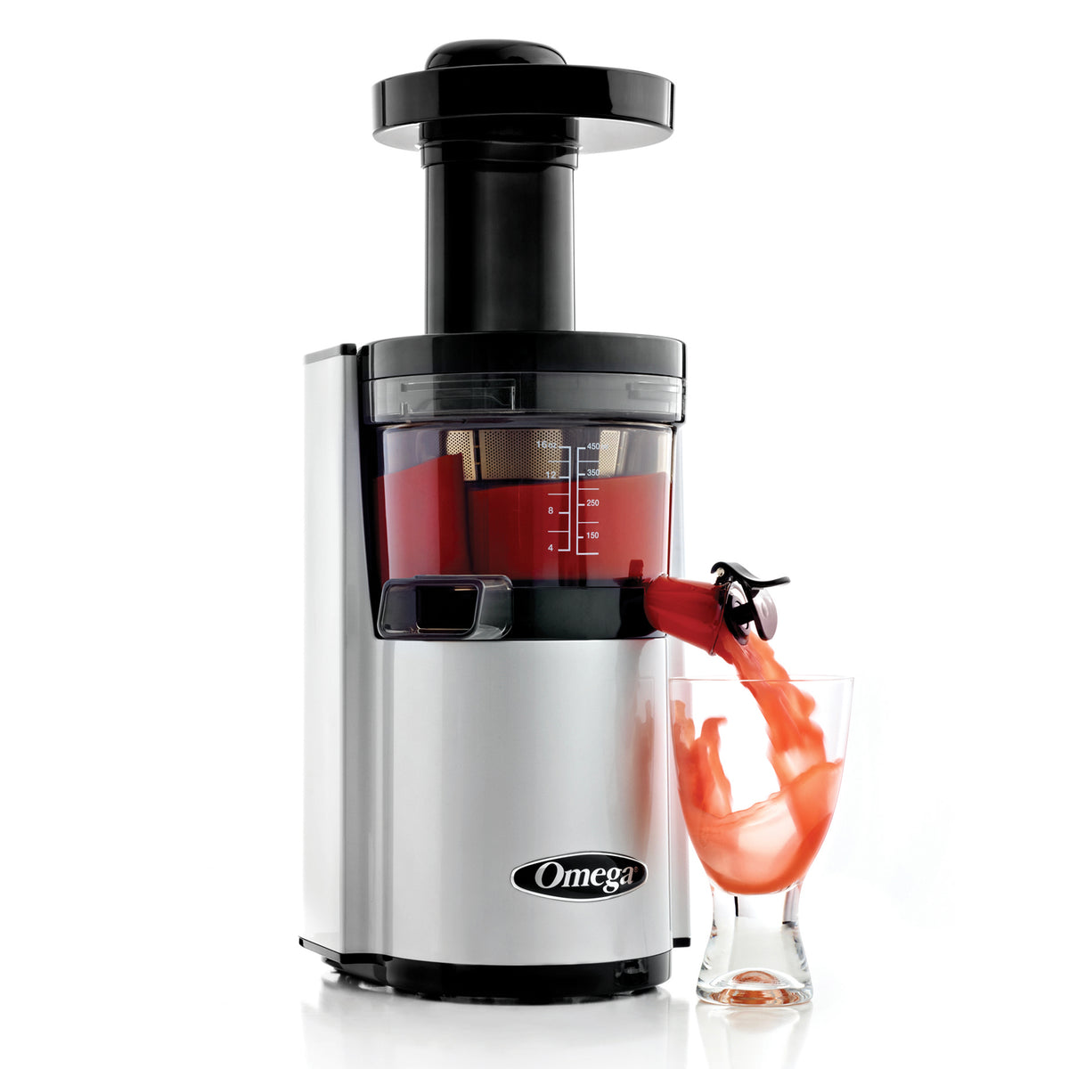Omega VSJ843R Vertical Slow Masticating Juicer, Compact Design with Automatic Pulp Ejection, 43 RPM, 150-Watt, in Silver (VSJ843RS)