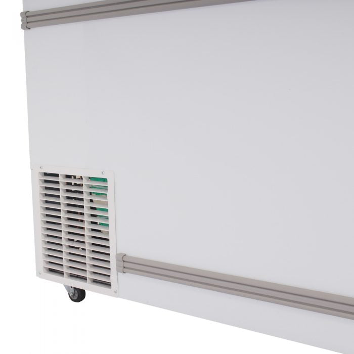 Turbo Air TFS-25F-N 69" Display Chest Freezer, 25.2 Cu. Ft.