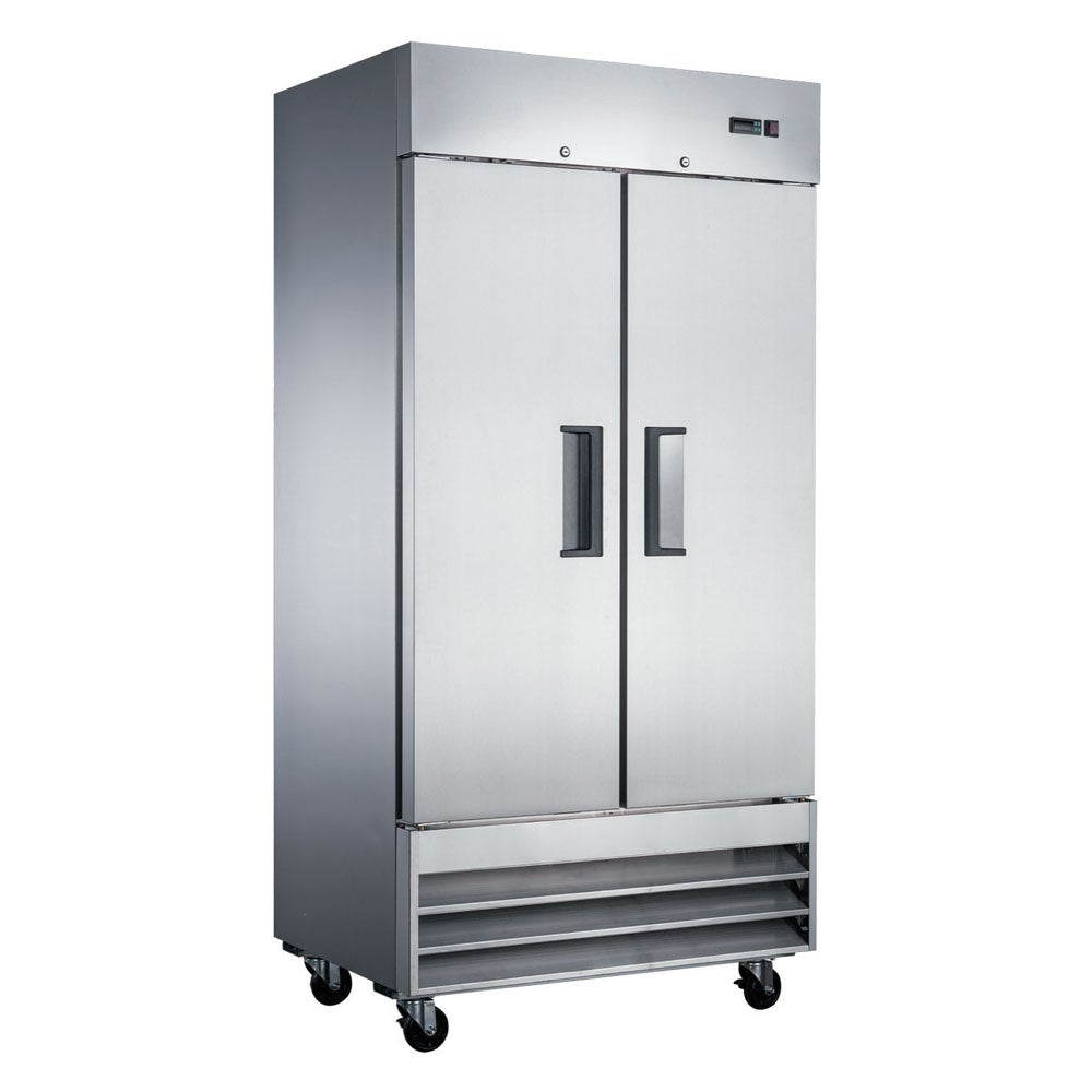 Coldline C35F 40″ Double Solid Door Reach-In Freezer – 35 cu.ft.