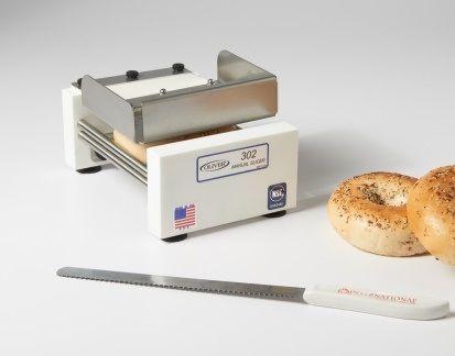 Oliver 302-N Manual Bagel & Bun Slicer