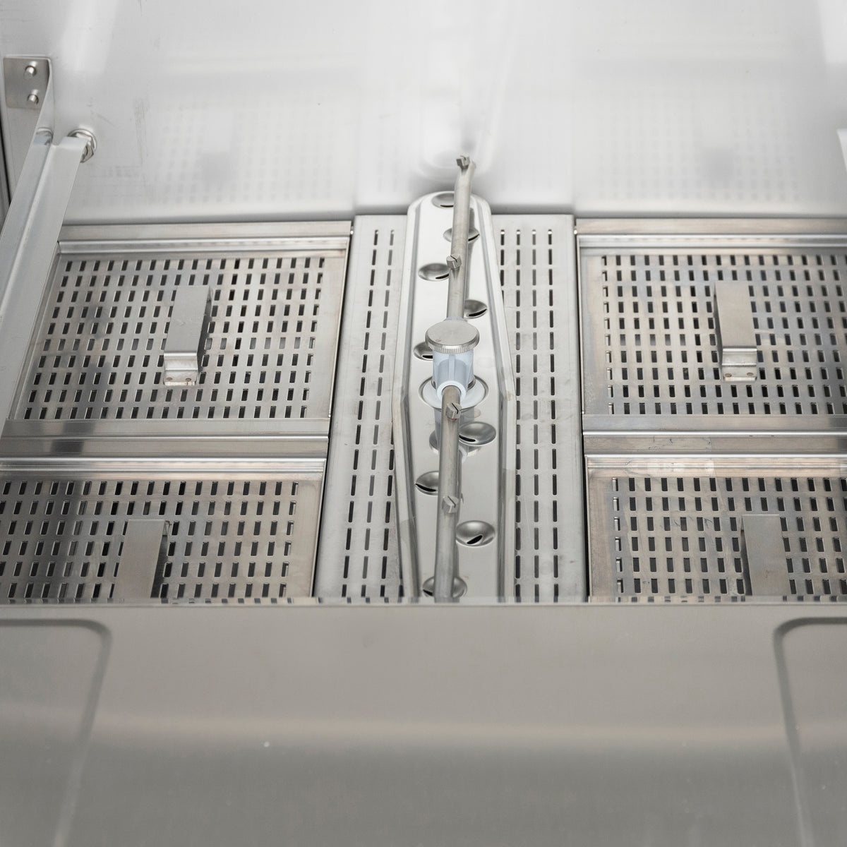 Blakeslee G-3000 Undercounter Glass Dishwasher, 23.25"W, 220-240V, 60Hz, 3 Phase, in Silver (G-3000-3)