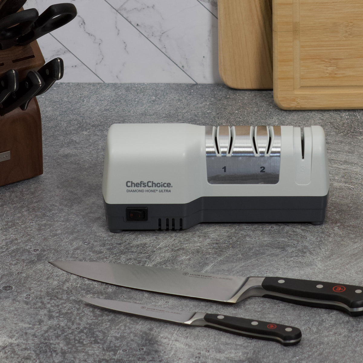 Chef's Choice G203 Hybrid Knife Sharpener for 20-Degree Straight and Serrated Knives, 3-Stage, White