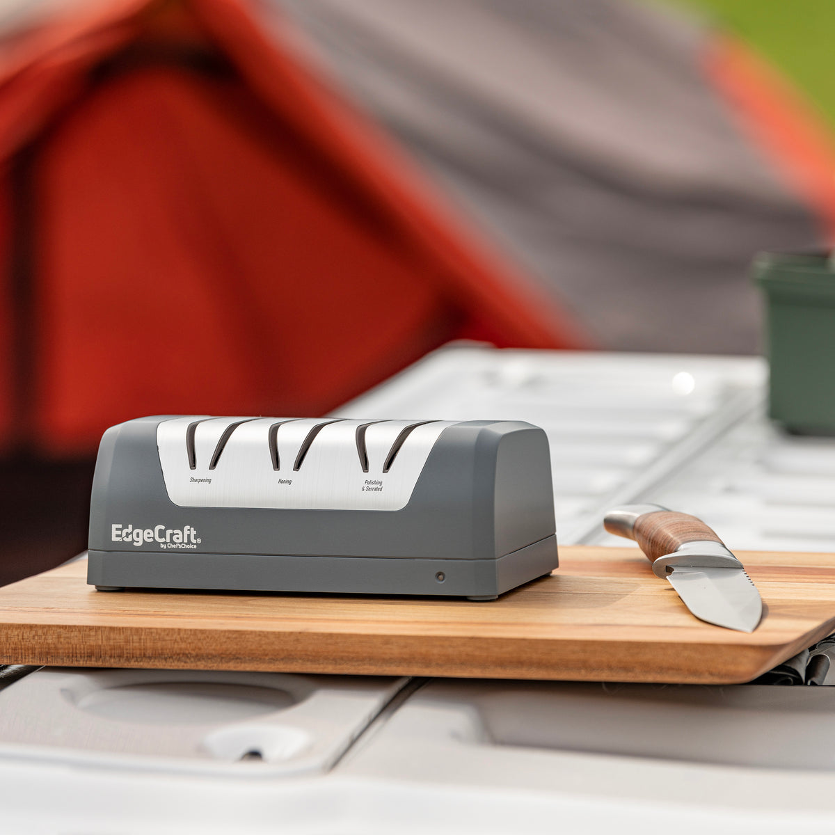 Edgecraft EDCB320 Rechargeable Three-Stage DC 320 Electric Knife Sharpener, for Most Outdoor and Household Knives, in Ice Gray (SHE32BGY11)