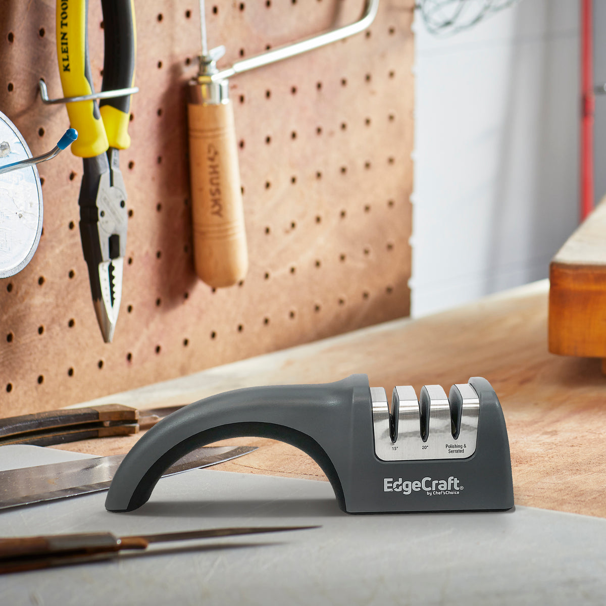 Edgecraft 4635 AngleSelect Manual Knife Sharpener, 2-Stage 15 or 20-Degree Dizor, in Gray (SHE635GY12)