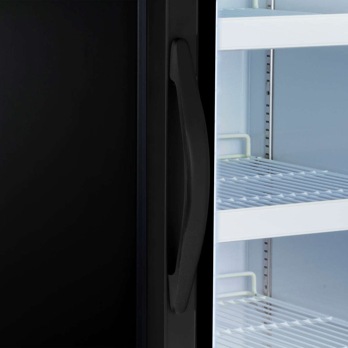 Maxx Cold MVMF12 V-Series Single Glass Door Merchandiser Freezer, 25"W, 12 cu. ft. Storage Capacity, in Black (MVMF12B)
