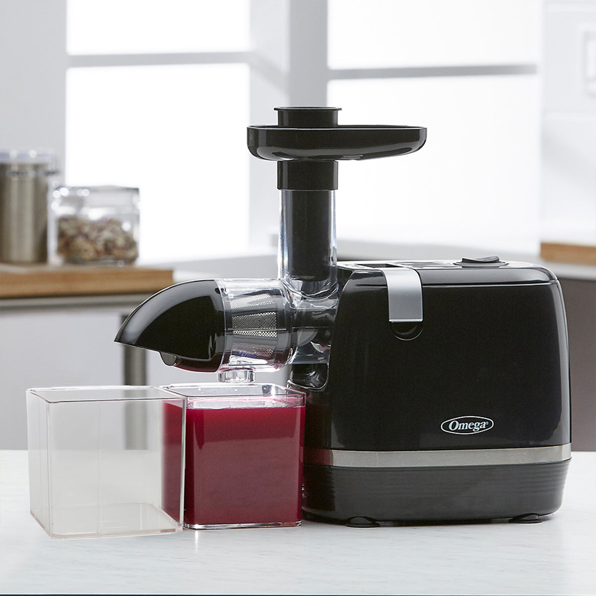 Omega H3000 Cold Press 365 Compact Masticating Horizontal Juicer, 150W Low-Speed 3-Stage Auger, in Black (H3000R)