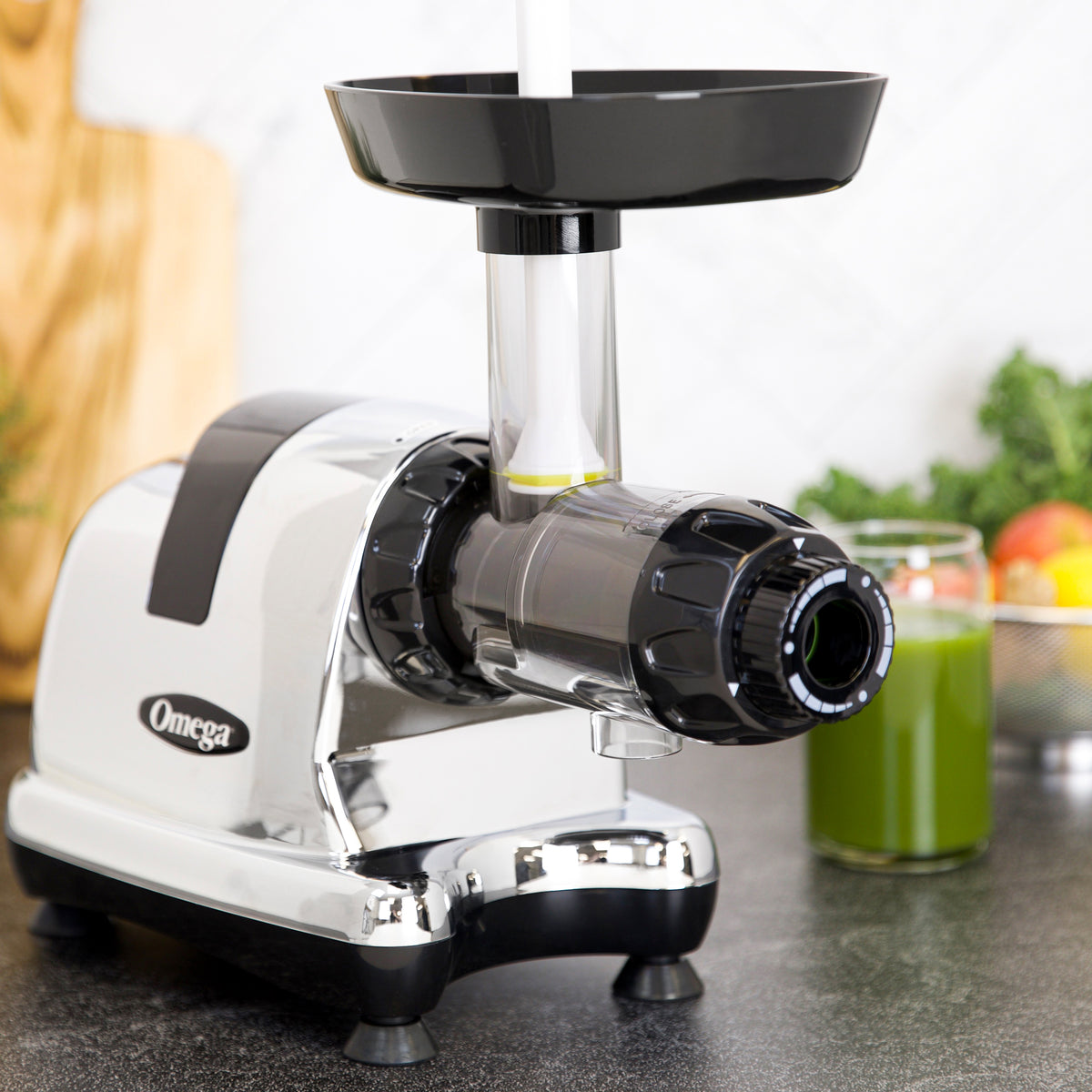 Omega J8006 J8006HDC Chrome 200-Watt Cold Press Masticating Slow Juicer With 3-Stage Auger
