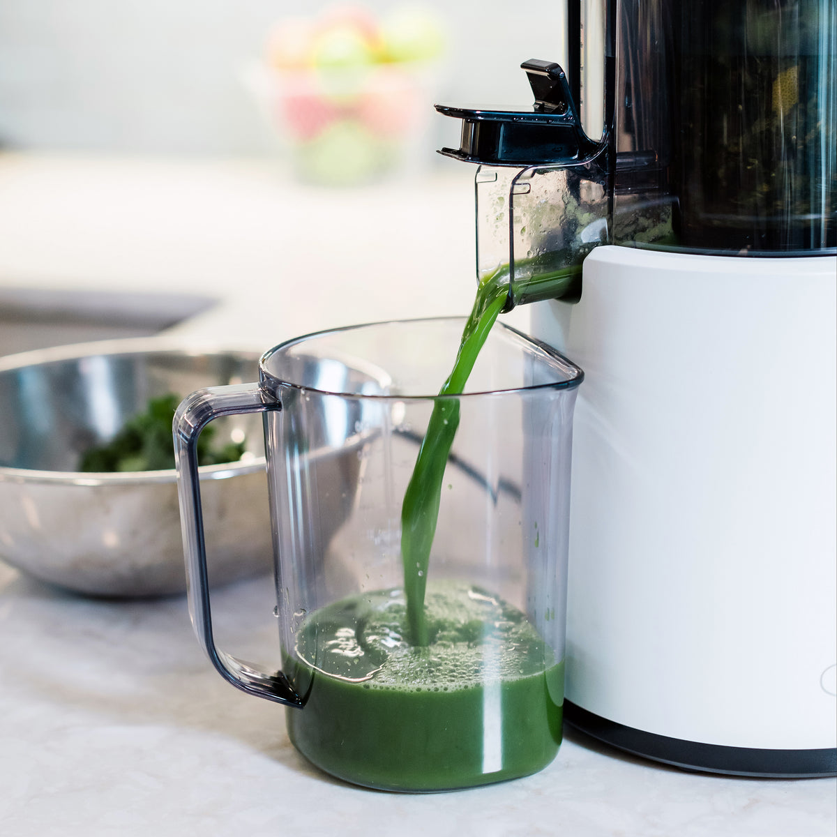 Omega JC2022 Effortless Batch Juicer, 2L Capacity, in White (JC2022WH11)