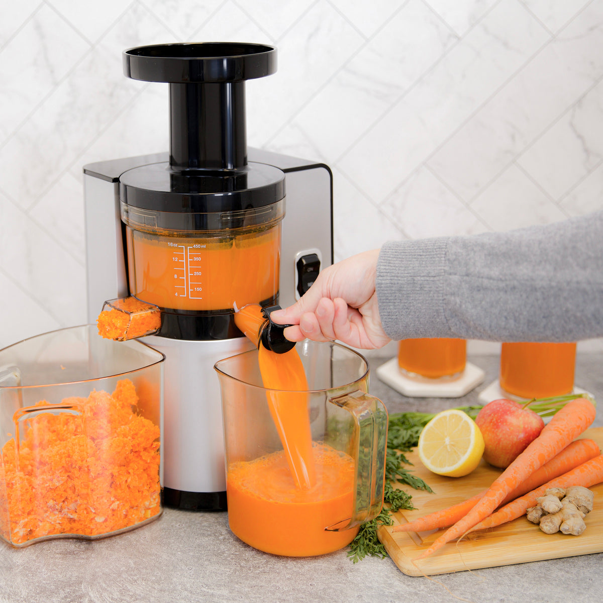 Omega VSJ843Q Cold Press Masticating Vegetable and Fruit Extractor, Vertical Low-Speed Juicer, in Silver (VSJ843QS)