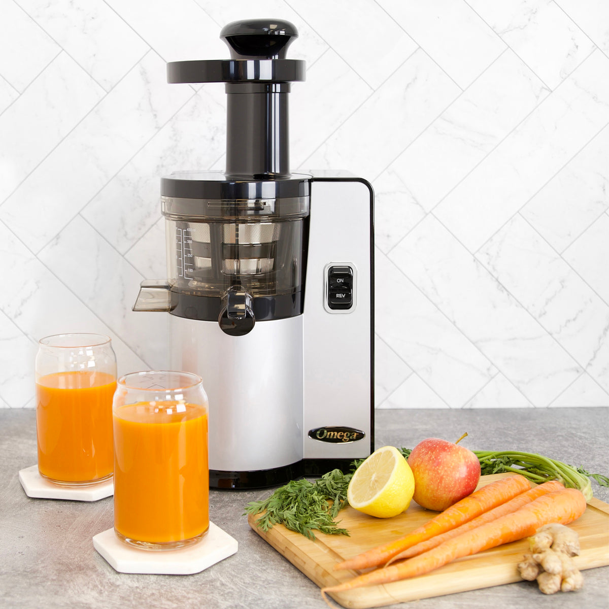 Omega VSJ843Q Cold Press Masticating Vegetable and Fruit Extractor, Vertical Low-Speed Juicer, in Silver (VSJ843QS)