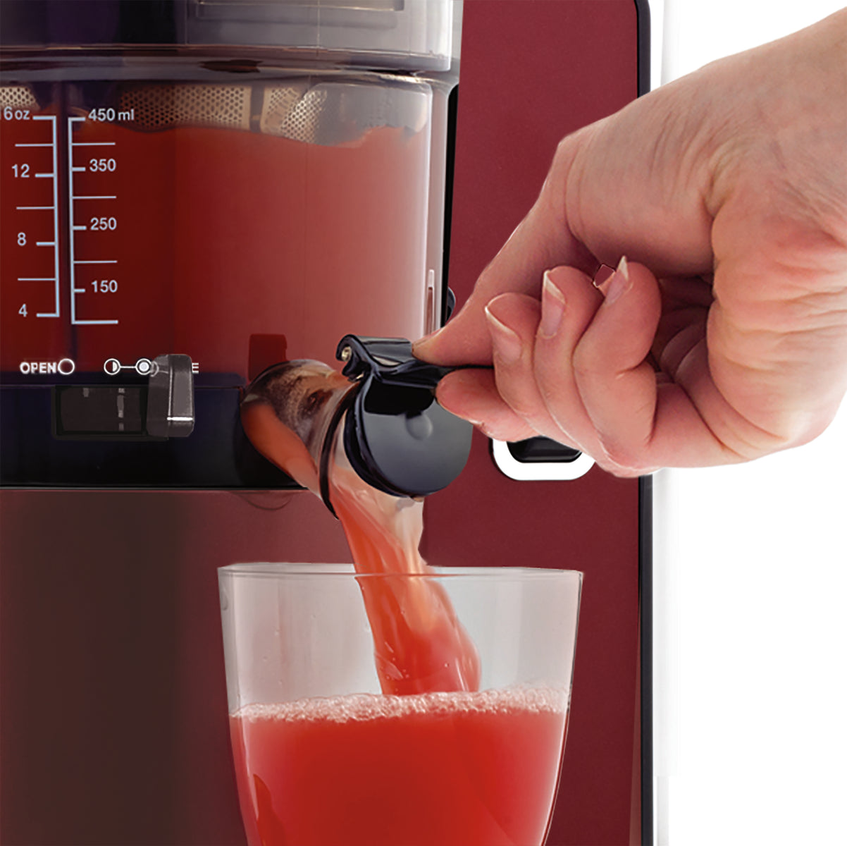 Omega VSJ843Q Cold Press Masticating Vegetable and Fruit Extractor, Vertical Low-Speed Juicer, in Red (VSJ843QR)