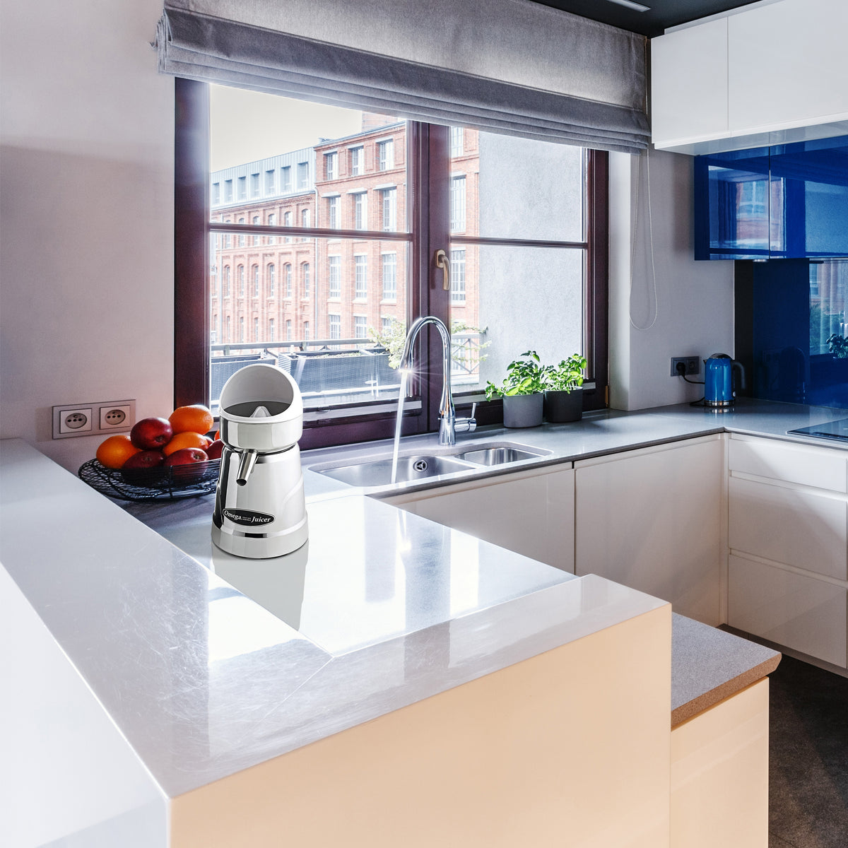 Omega C-20C Single Speed Citrus Juicer, in Chrome