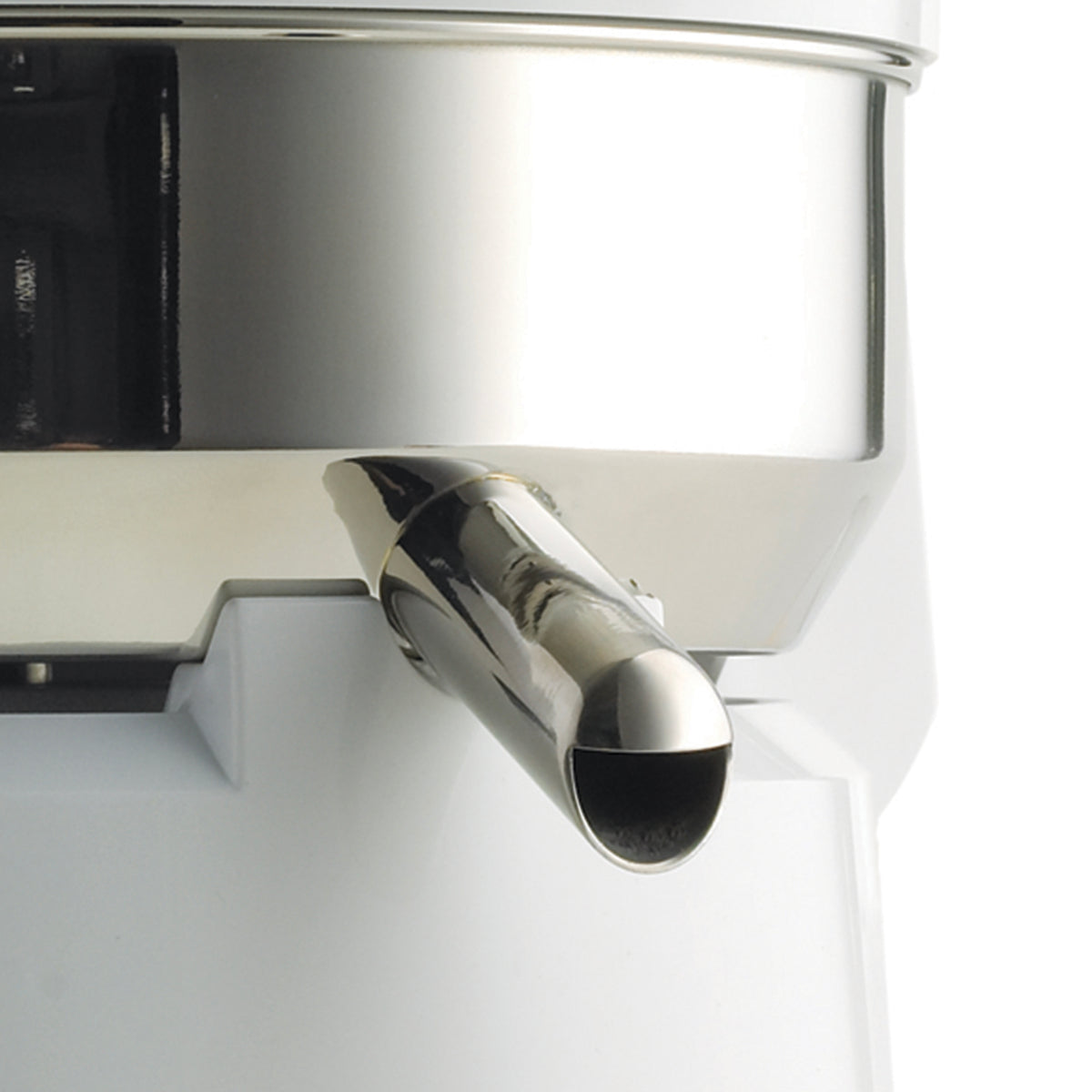 Omega J4000 High-Speed Automatic Pulp Ejection Juicer, in White