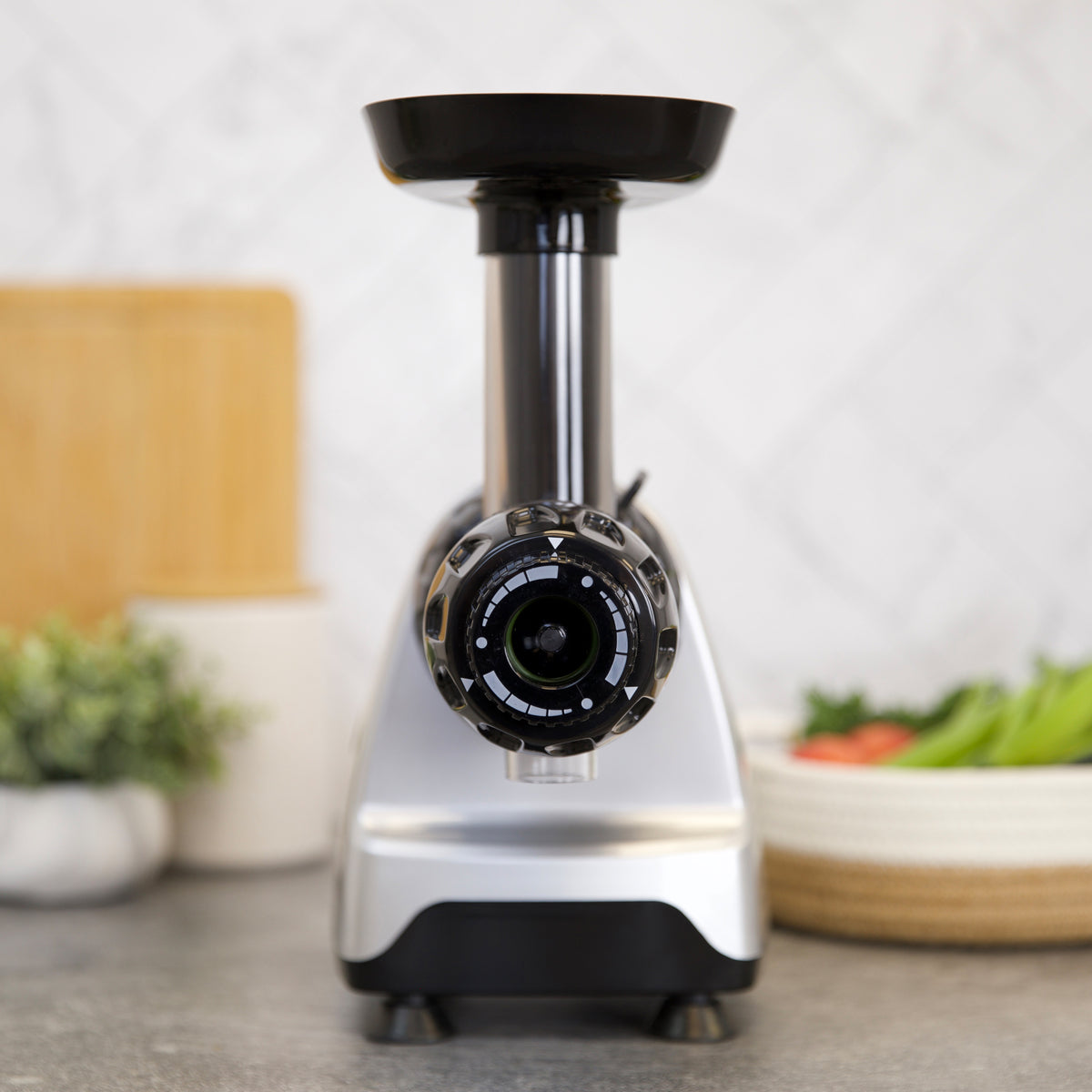 Omega CNC80 Cold Press Masticating Juicer and Nutrition System, Compact Juicer with 3-Stage Auger, in Silver (CNC80S)