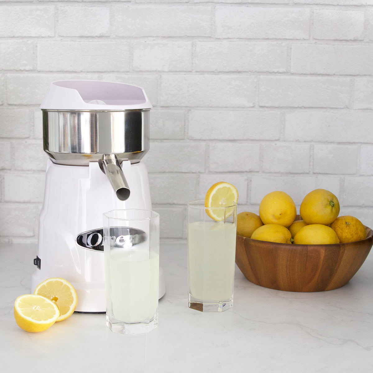 Omega C-10W Single Speed Citrus Juicer, in White