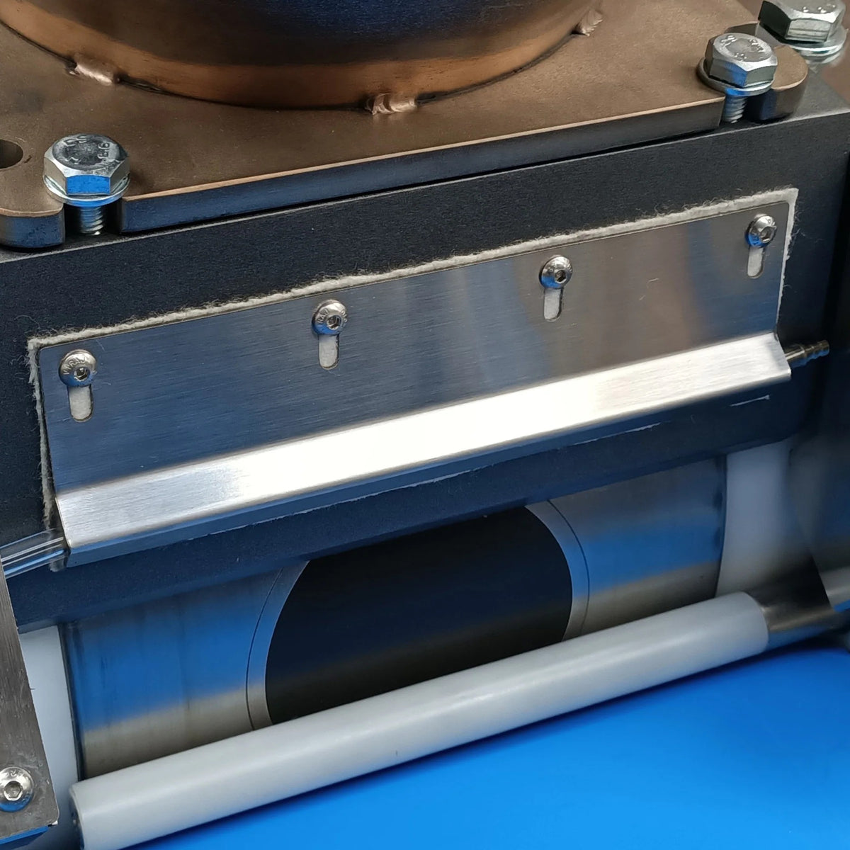 Italiana FoodTech IAD-C 50 kg Compact Automatic Dough Divider High Volume, Automatic Weight Regulation, Electronic Speed Control