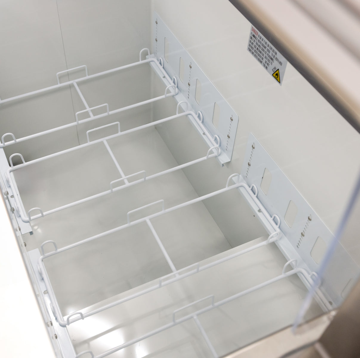 Omcan FR-CN-0068 68 In. Ice Cream Dipping Freezer with Sneeze Guard, 12 Display Tubs + 8 Storage, Sliding Doors