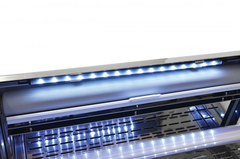Omcan 40438 24 In. Open Refrigerated Grab-and-Go Display, 8.12 cu. ft. (230L), Night Curtain, LED Lighting