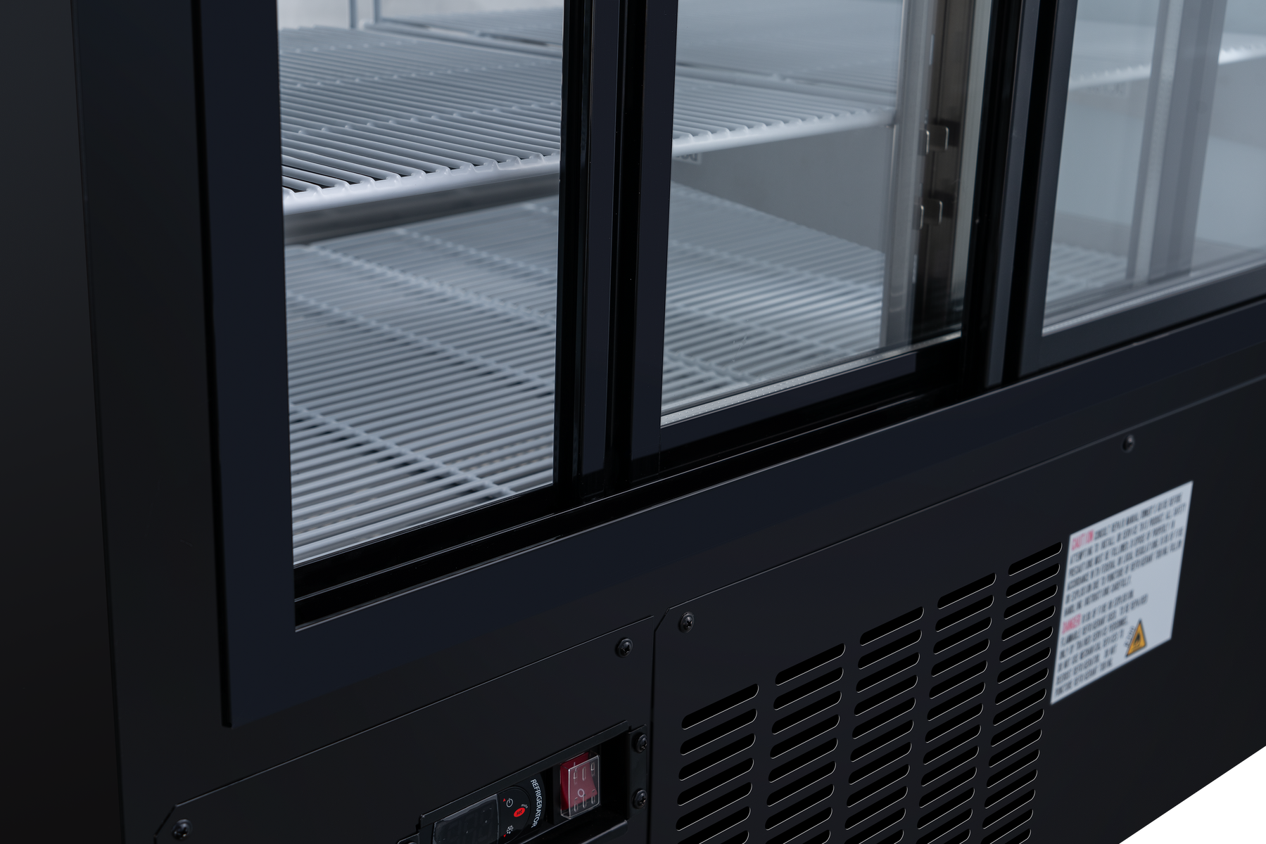Omcan RS-CN-0200-B 82 In. Black Floor Refrigerated Showcase, 32 Cu. Ft., Curved Glass, Rear Sliding Doors