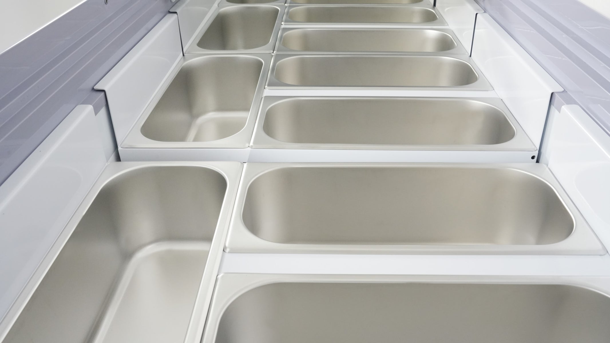Omcan 47743 50 In. Gelato Display Case, 10.2 cu. ft. (290L), 9 x 5L Pans, Sliding Doors with Locks