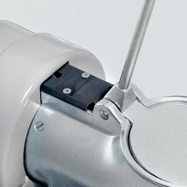 Omcan IC-IT-0002 Ice Shaver, 350W, 2L Bowl, Adjustable Thickness, Safety Microswitches