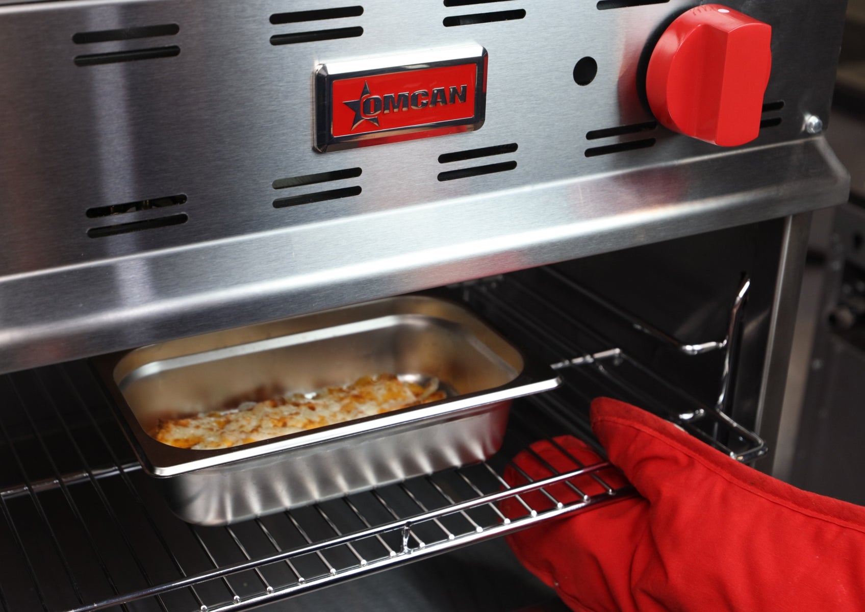 Omcan FW-CN-0036 36 In. Natural Gas Cheese Melter, 30,000 BTU, Wall Mount