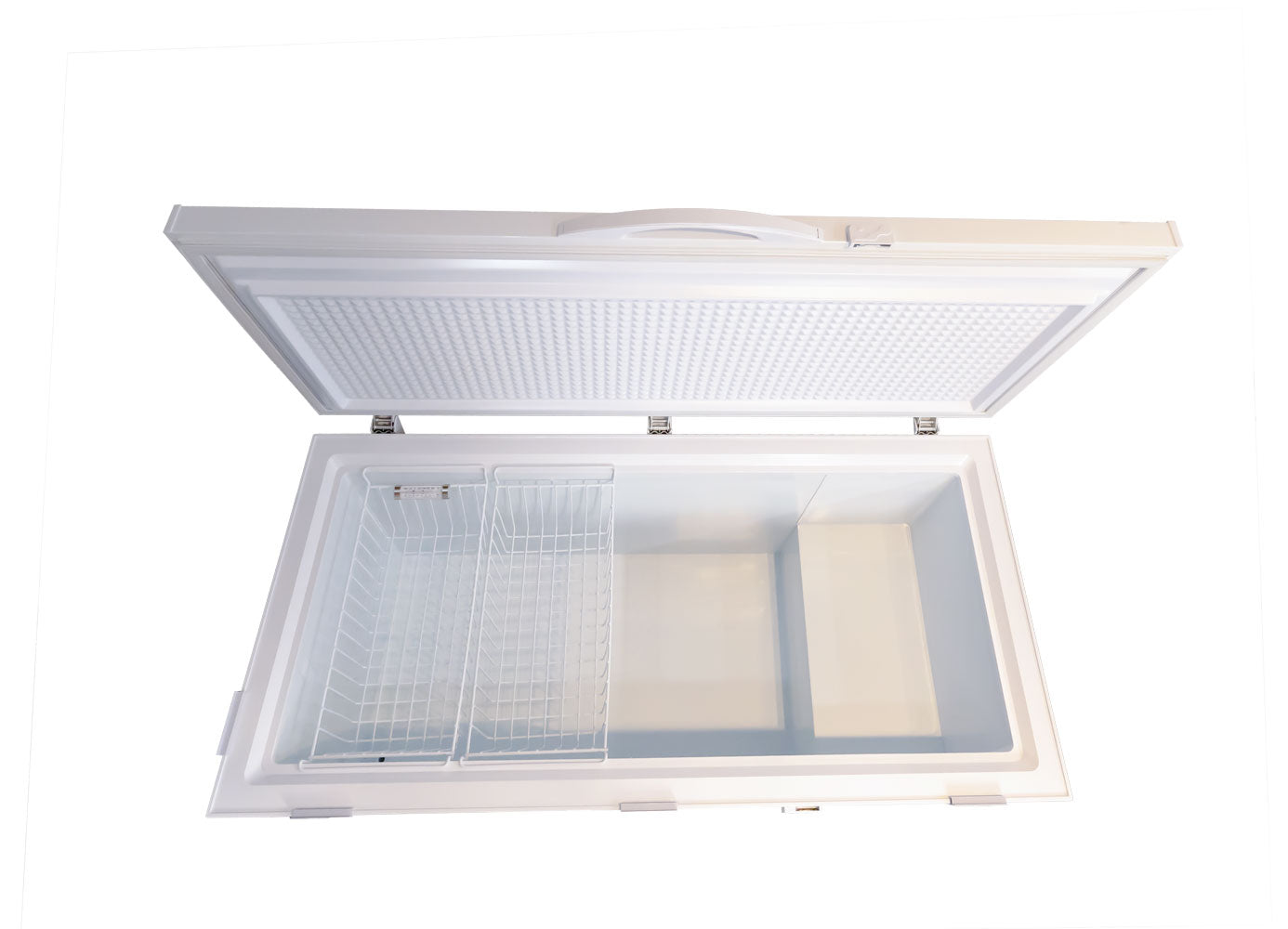 Omcan FR-CN-0445 60 In. Chest Freezer, Solid Flat Top, 15.3 Cu. Ft., Hinged Lid with Lock