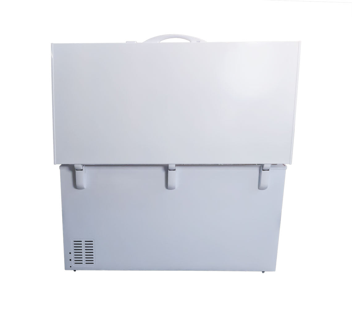 Omcan FR-CN-0445 60 In. Chest Freezer, Solid Flat Top, 15.3 Cu. Ft., Hinged Lid with Lock
