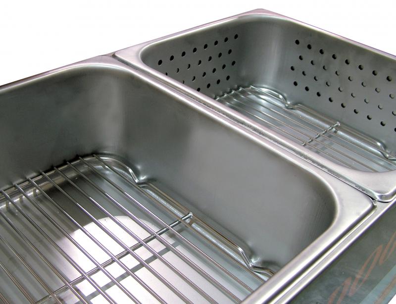 Omcan FW-TW-3050 21 In. Hot Dog Steamer and Bun Warmer, 50 Hot Dog / 30 Bun Capacity, 1,200W