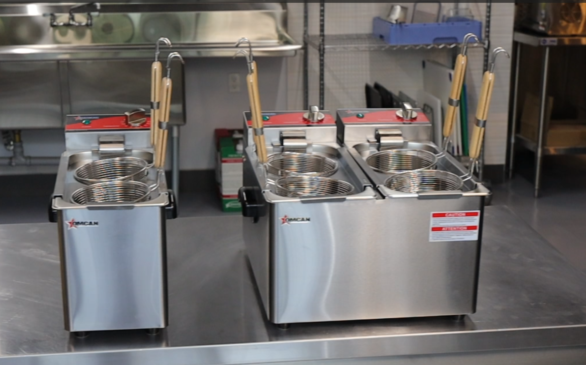 Omcan CE-CN-0004-B 16 In. Countertop Electric Pasta Cooker, 4L x 2 Tanks, 4 Round Baskets, Stainless Steel
