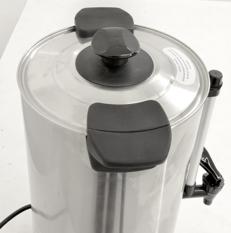 Omcan CM-CN-0065 9.6L (2.53 Gal.) Coffee Percolator, 65-Cup Capacity, Stainless Steel Double Wall