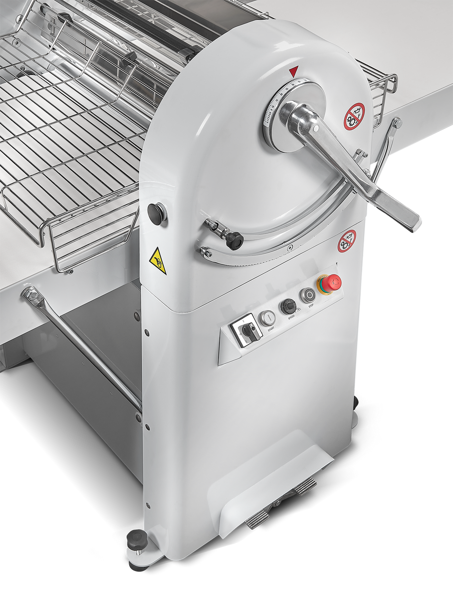 Kemplex BE-IT-0710 23.6 In. SF500 Floor Dough Sheeter, 750W with 19.7 In. Cylinders and Folding Tables
